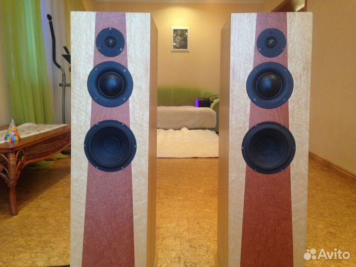 Акустические колонки Hi-End