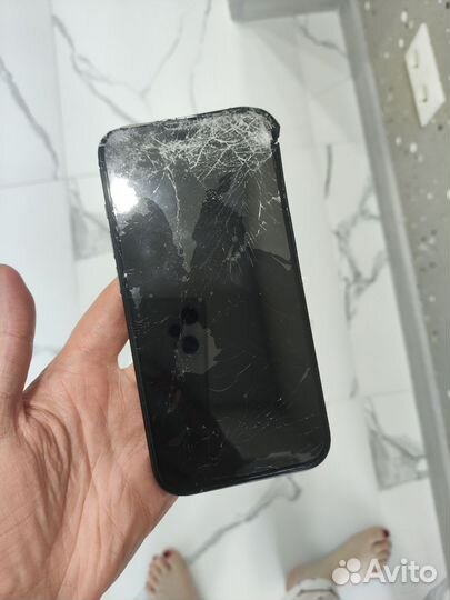iPhone 15, 128 ГБ