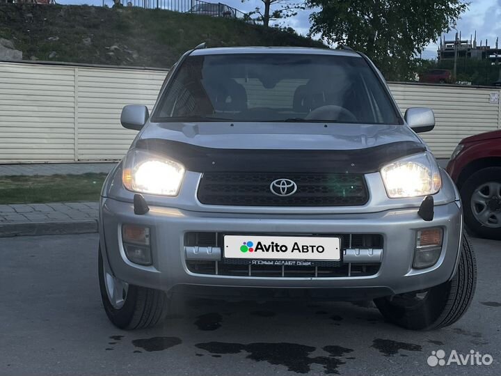 Toyota RAV4 2.0 AT, 2003, 201 000 км