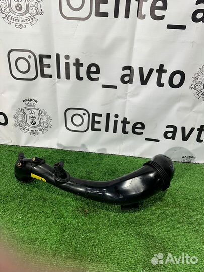 Патрубок воздушного фильтра Mercedes W204 W212