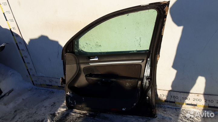 Дверь передняя правая Volkswagen Golf