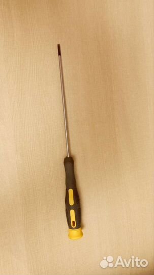 Ящик для интрументов и отвертки