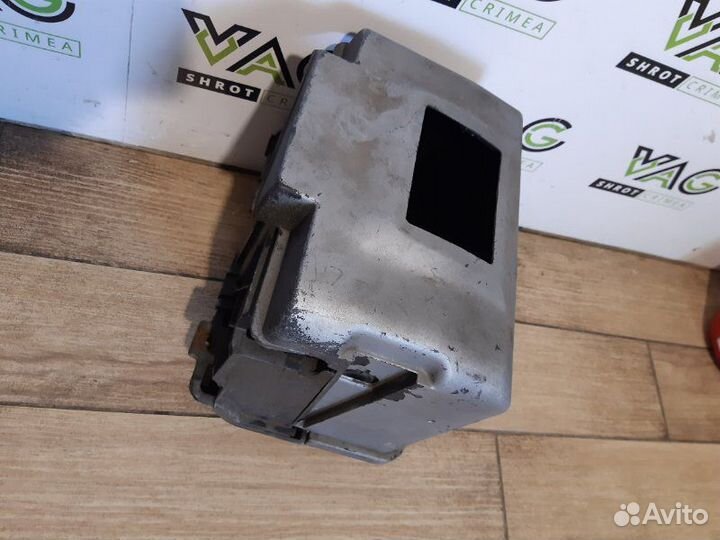Короб аккумулятора Skoda Octavia Rs A4 (1U2) 1.8T