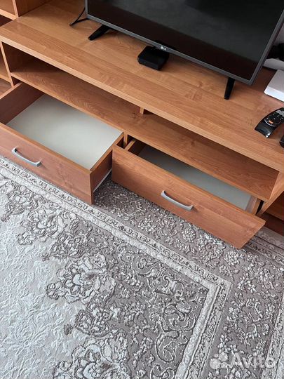 Стенка в гостиную