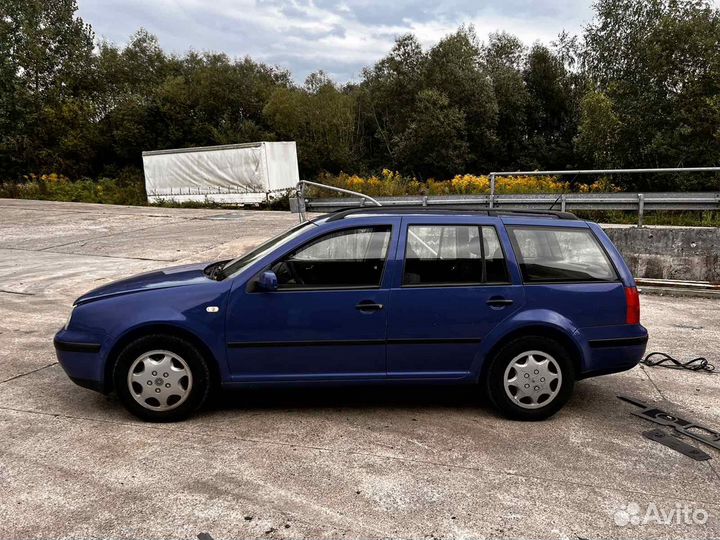 Решетка радиатора для Volkswagen Golf 4 1J0853653C