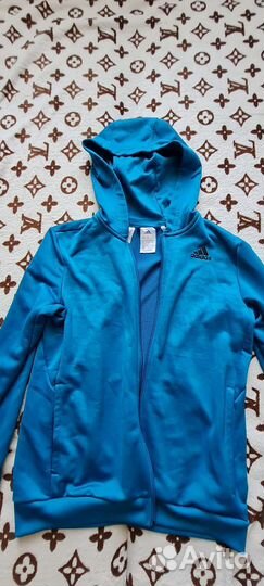 Спортивная одежда на подростка adidas