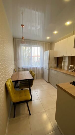 2-к. квартира, 54 м², 3/9 эт.