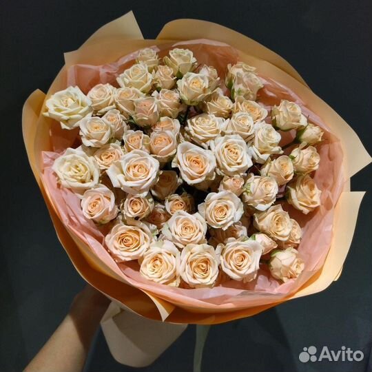 Букет из Кустовых Роз. Цветы. Доставка