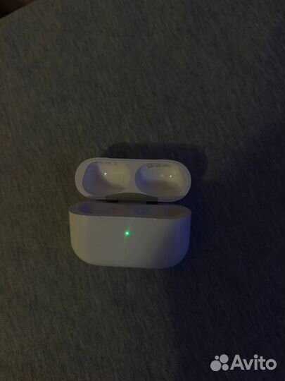 Зарядный кейс Airpods Pro