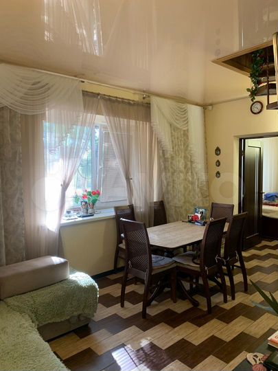 4-к. квартира, 80 м², 1/1 эт.