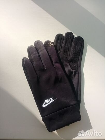 Перчатки Nike