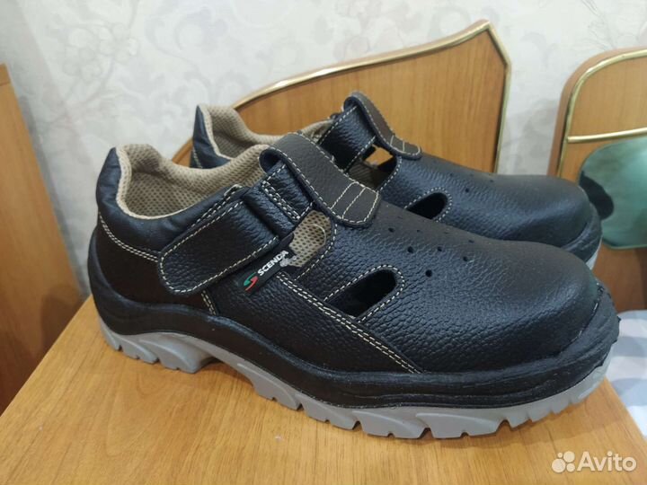 Продам рабочие ботинки 44 р