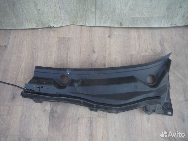 Жабо (накладка ветрового стекла) левая Mazda 6 GJ