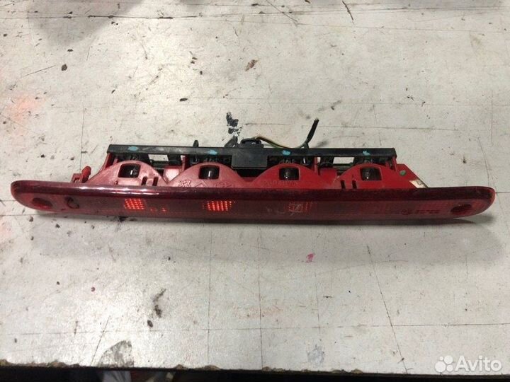 Стоп-сигнал дополнительный задний Peugeot 107