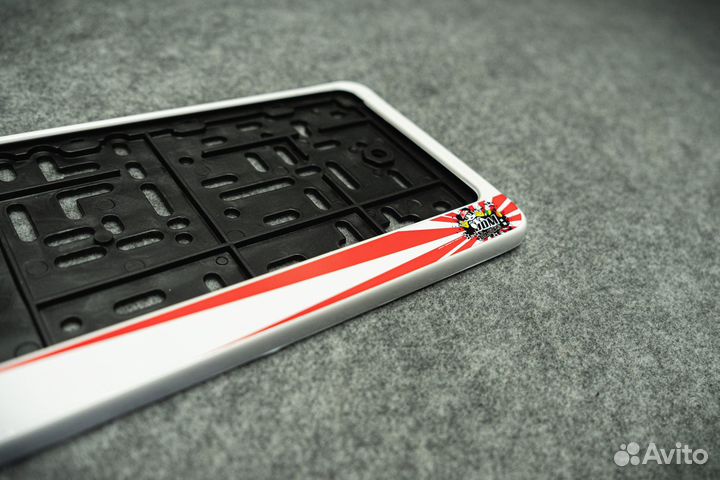 Рамка номера пластиковая с защелкой 