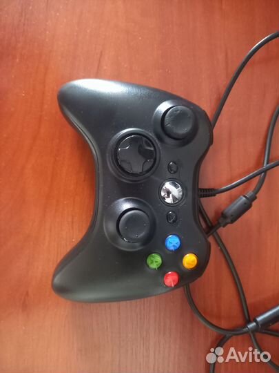 Продам геймпад, джойстик xbox 360 проводной
