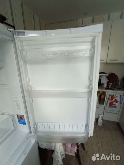 Холодильник на запчасти