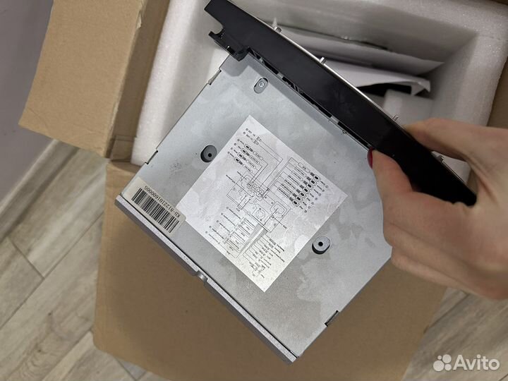 Магнитола на volkswagen touareg