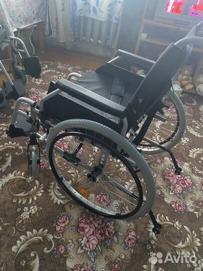 Инвалидное кресло новое