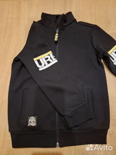 Толстовка futurino новая 110