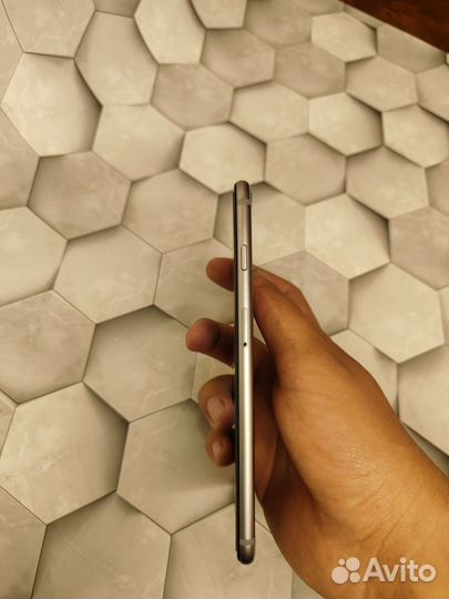 Телефон iPhone 6 plus