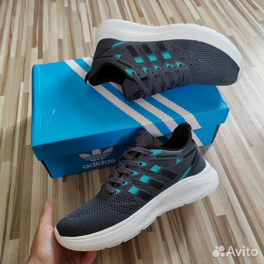 Кроссовки adidas дышащие