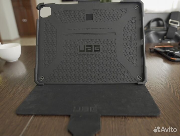 Чехол UAG Metropolis iPad Pro 12.9 (4/5 поколения)