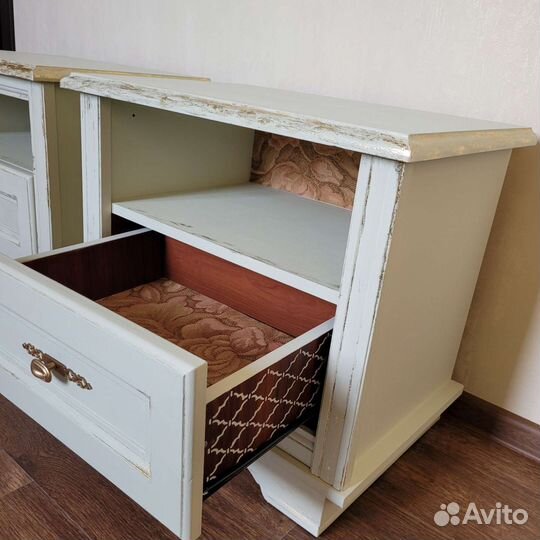 Тумбочки прикроватные дизайнерские (не икеа)