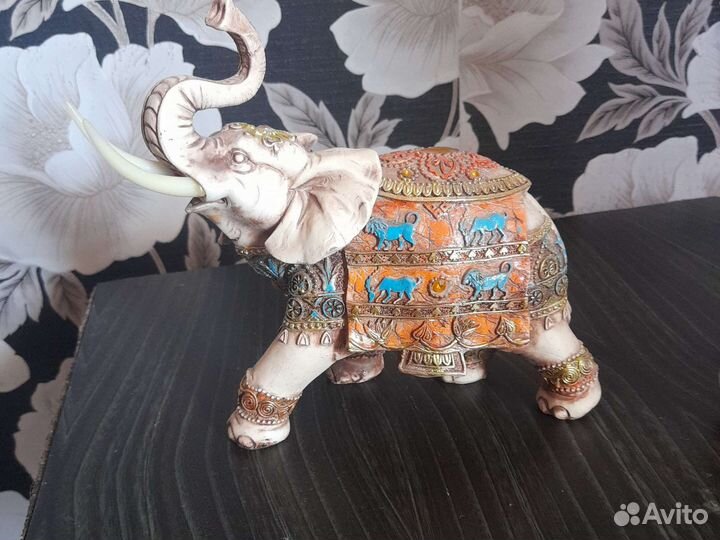 Слон декоративный
