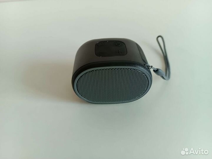 Портативная колонка Sony SRS-XB01