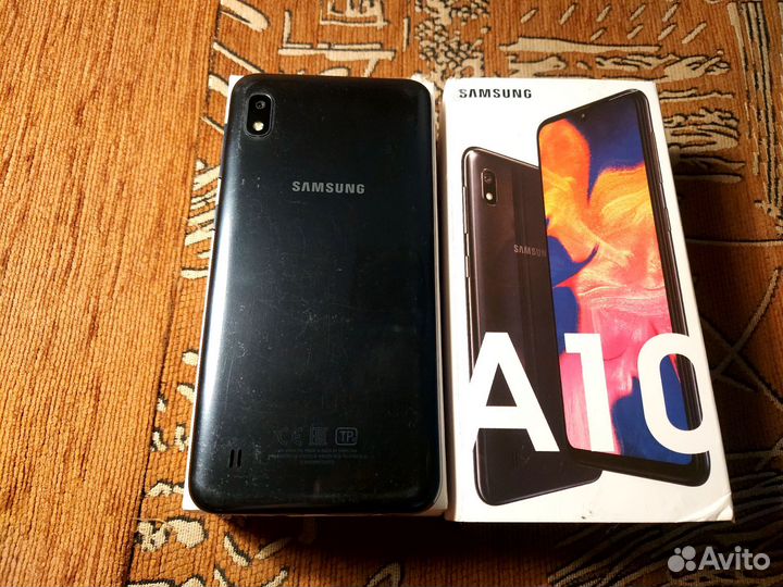 Samsung Galaxy A10, 2/32 ГБ