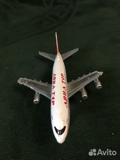Миниатюрный самолёт