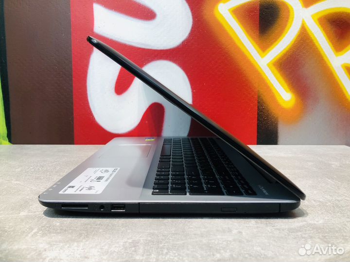 Asus X555L/ core i3/ ram 8gb/ ssd+hdd/ GF117
