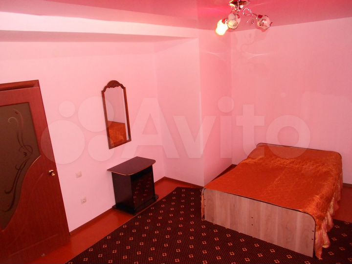 Коттедж 350 м² на участке 7 сот.