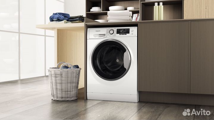 Стиральная машина Hotpoint NSD 6239 S VE RU