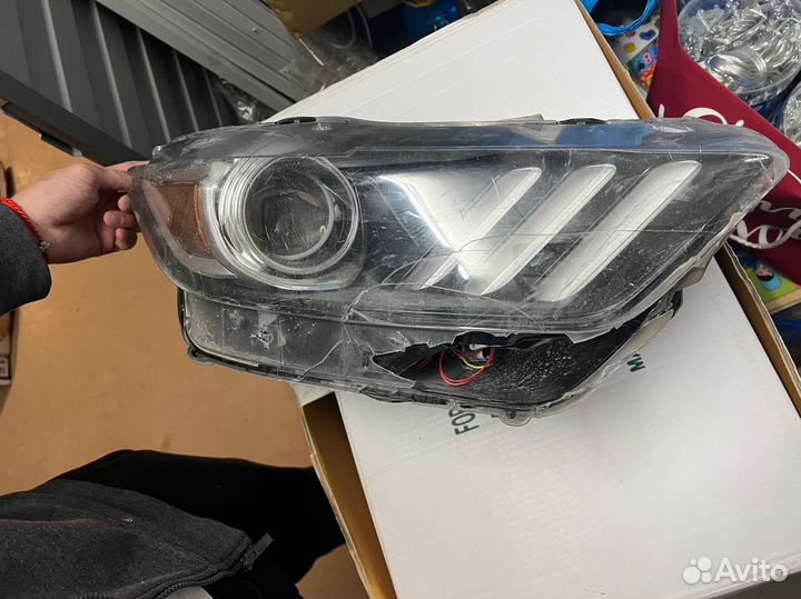 Оригинальная фара Ford Mustang 6 бу