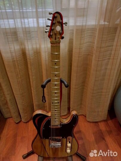 Электрогитара