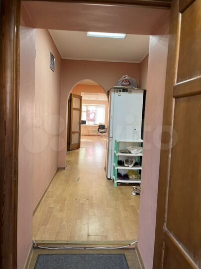 3-к. квартира, 86 м², 1/3 эт.