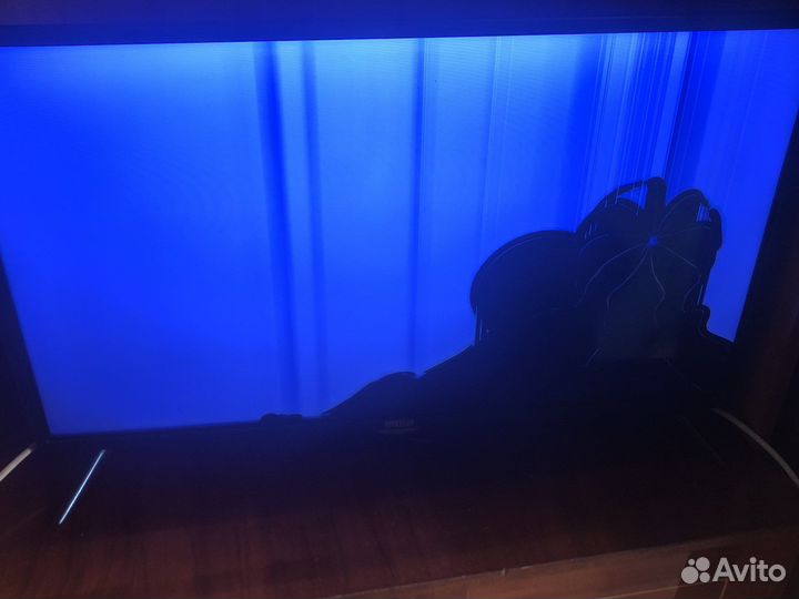 Продам телевизор на запчасти