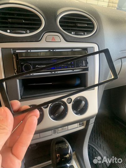 Автомагнитола магнитофон Pioneer AVH 5400 DVD