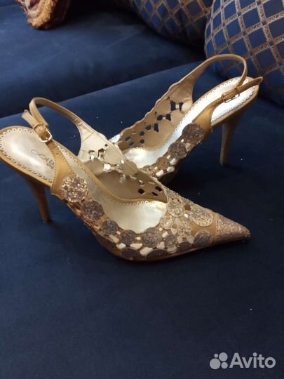 Туфли женские 38 размер вечерние, золото