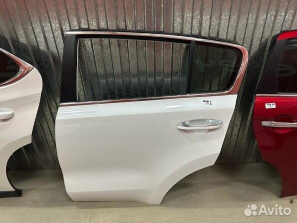 Задняя дверь киа Спортейдж 4