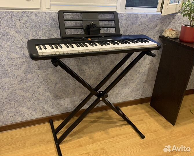 Синтезатор casio CT-S200 с подставкой