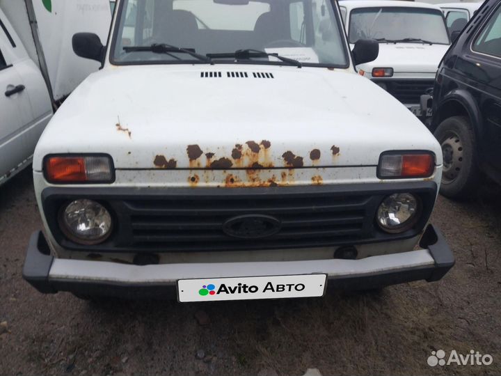 LADA 4x4 (Нива) 1.7 МТ, 2015, 300 000 км