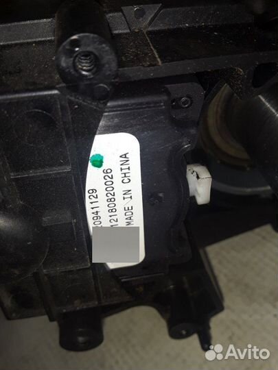 Подрулевой переключатель Chevrolet Orlando F18D4