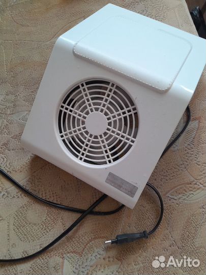 Пылесос-вытяжка для маникюра