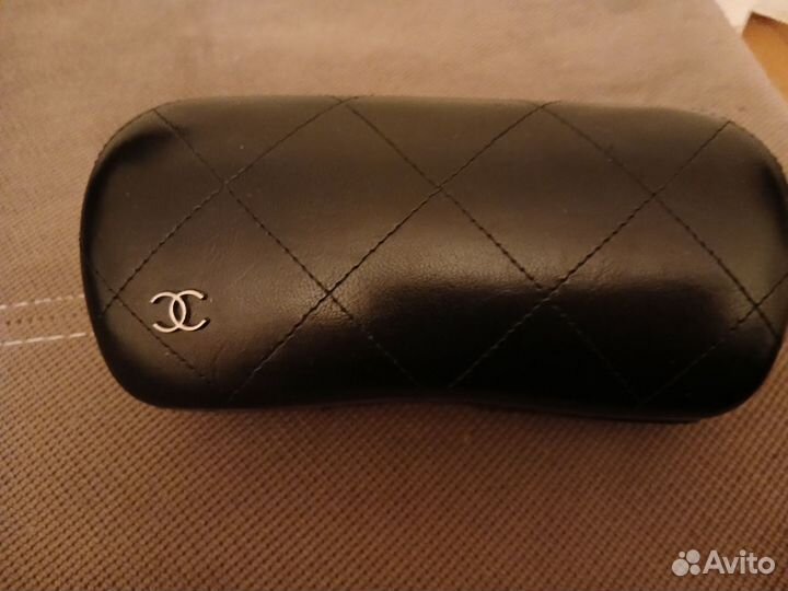 Солнцезащитные очки женские chanel