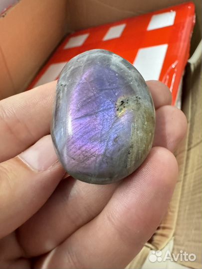 Лабрадорит