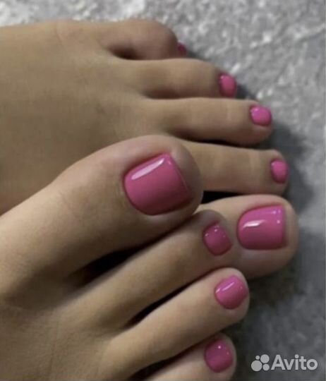 Модели на услугу педикюр