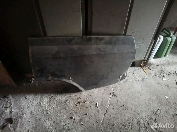 Крылья правое и левое заднее на москвич 412